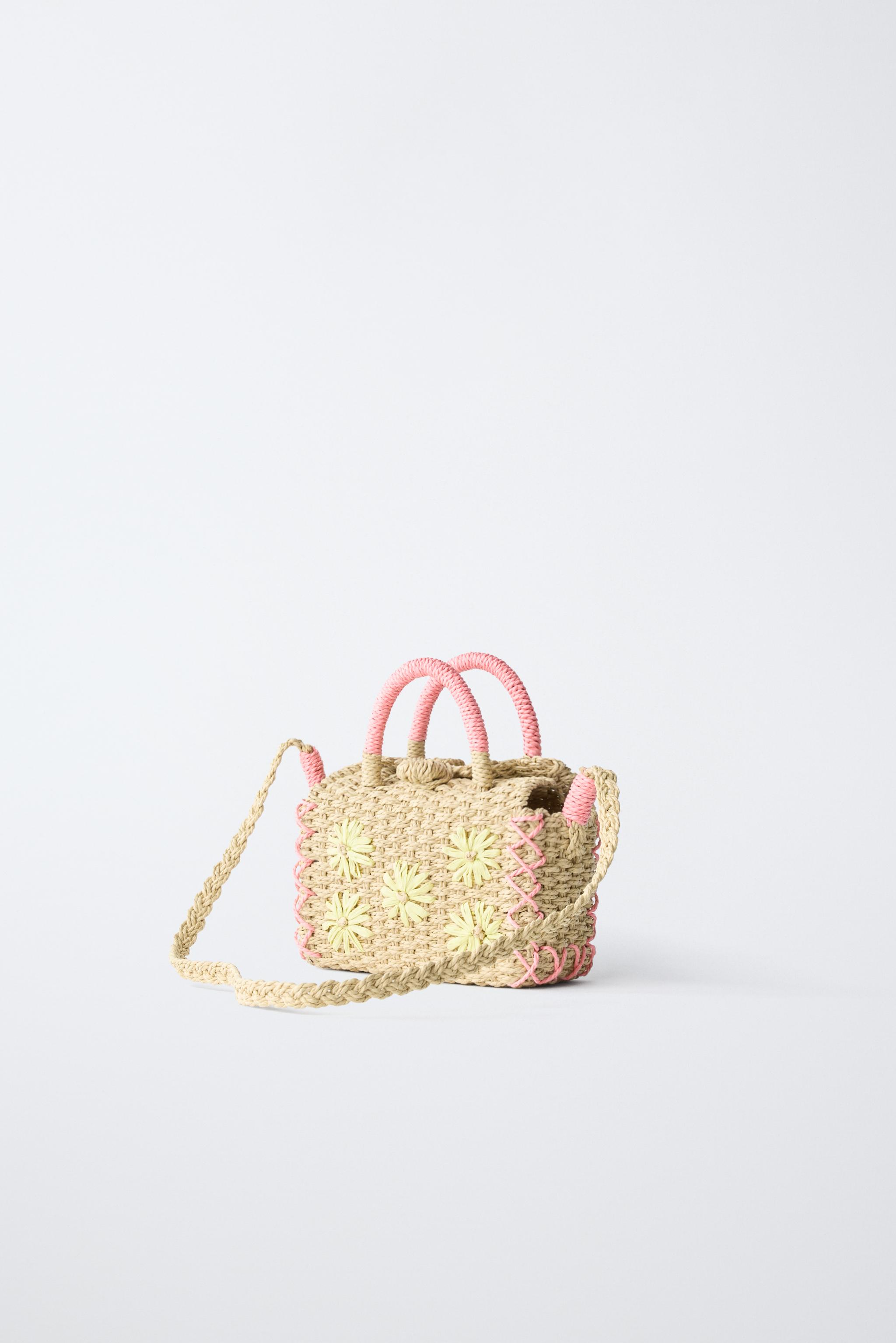 FAUX RAFFIA FLOWER BAG